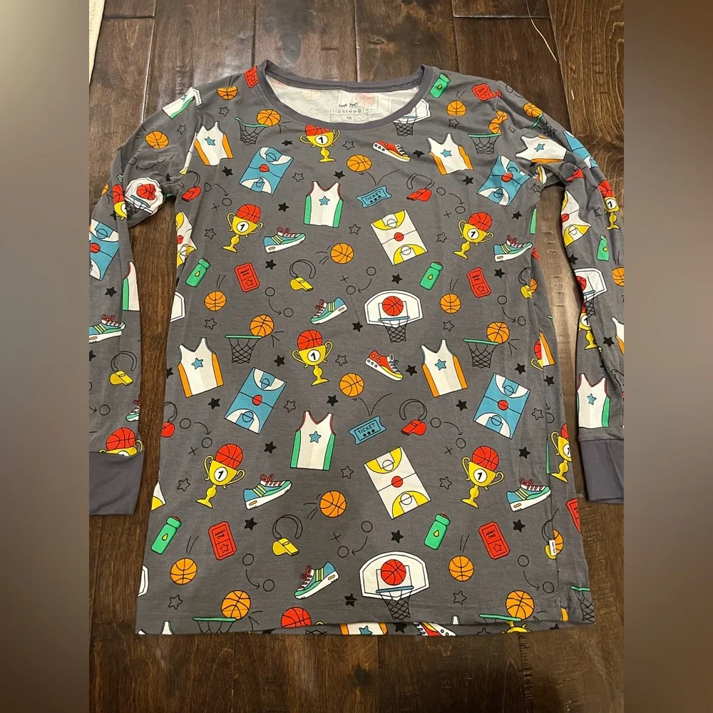 Little Sleepies Hoop Stars Basketball Pajama Top Boy’s size 16